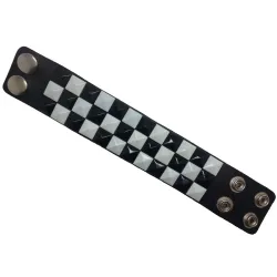 BD001 / Pyramides