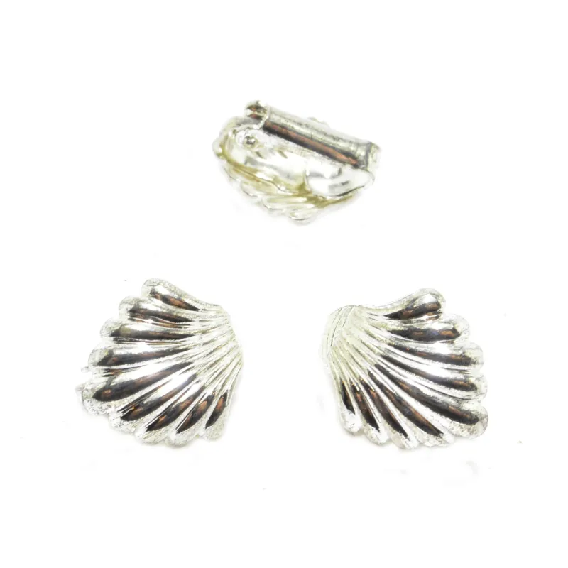 clips d'oreilles vraiment pas chère ,seulement 10.- francs.-bijouxbijoux.ch