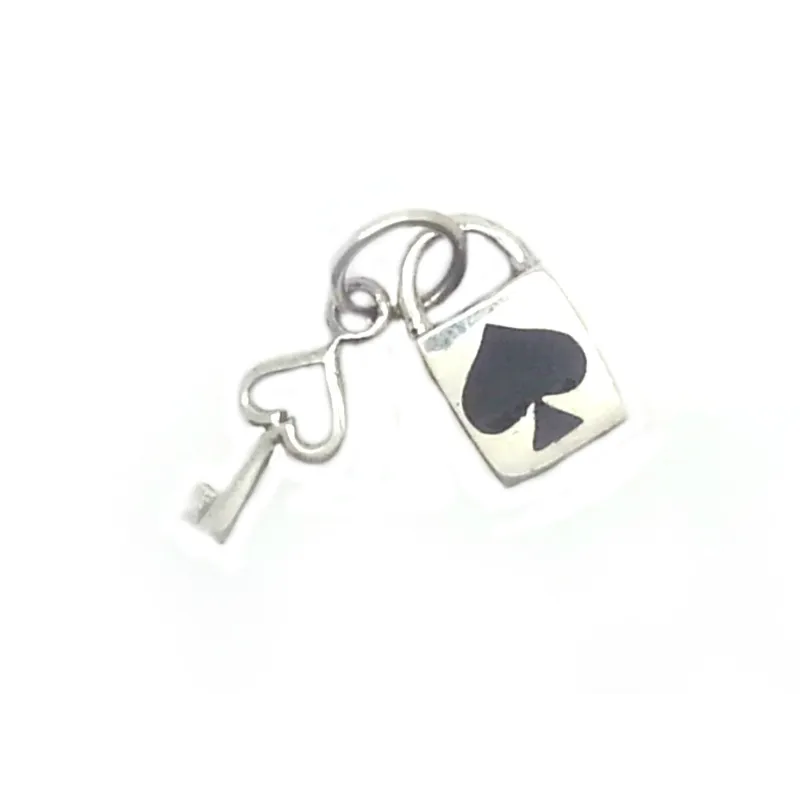 pendentif en argent massif " la clé du coeur " pour 29 francs .-bijouxbijoux.ch
